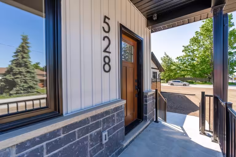 Exeter rental units in a stylish New Triplex in a peaceful quiet street in Exeter