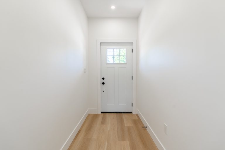 Exeter rental units in a stylish New Triplex in a peaceful quiet street in Exeter