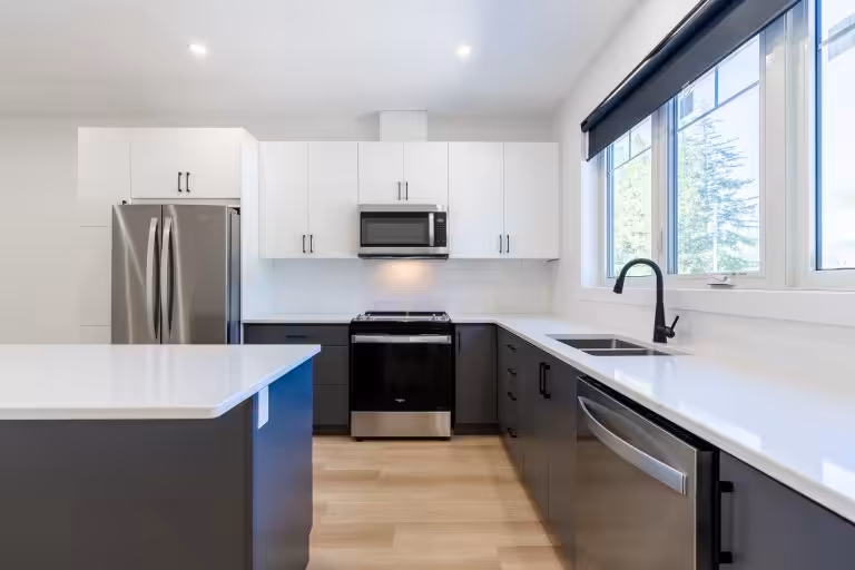 Exeter rental units in a stylish New Triplex in a peaceful quiet street in Exeter