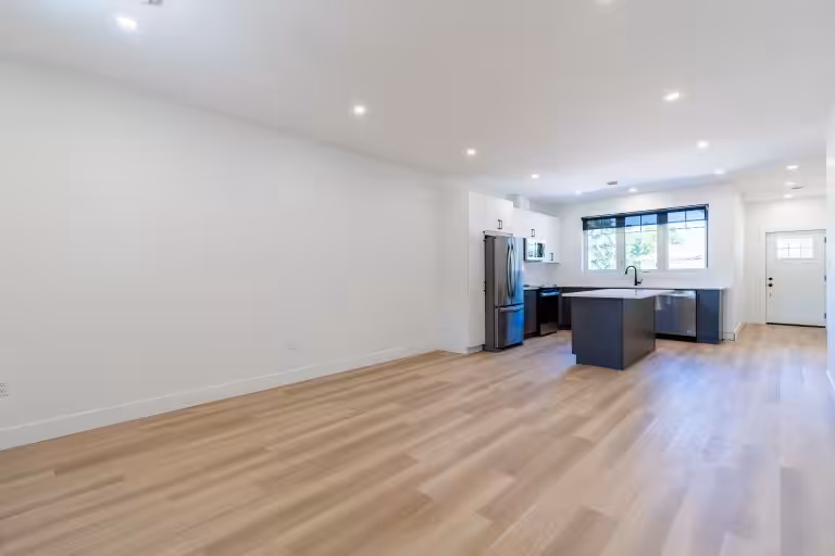 Exeter rental units in a stylish New Triplex in a peaceful quiet street in Exeter