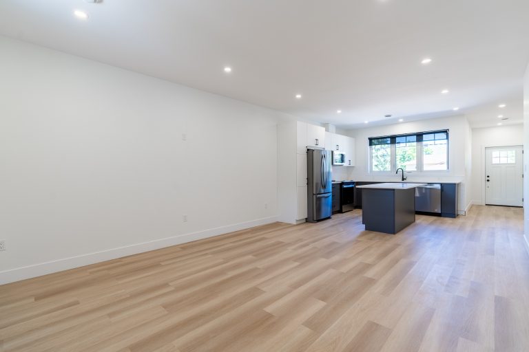 Exeter rental units in a stylish New Triplex in a peaceful quiet street in Exeter