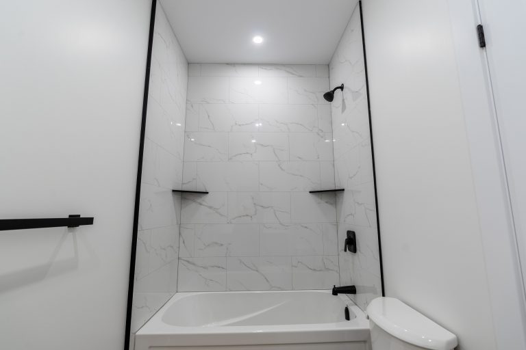 Exeter rental units in a stylish New Triplex in a peaceful quiet street in Exeter