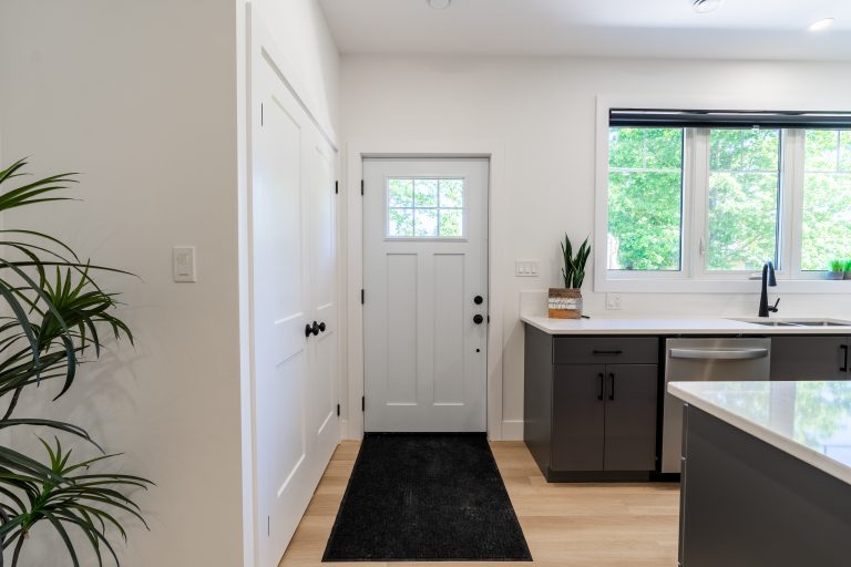 Exeter rental units in a stylish New Triplex in a peaceful quiet street in Exeter