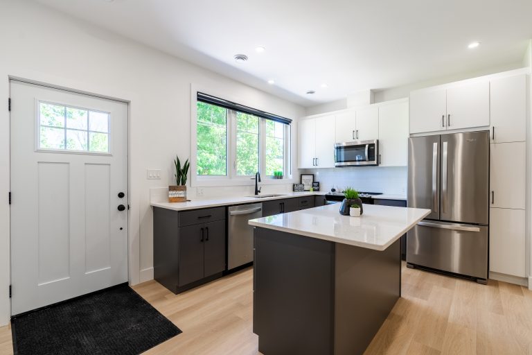 Exeter rental units in a stylish New Triplex in a peaceful quiet street in Exeter