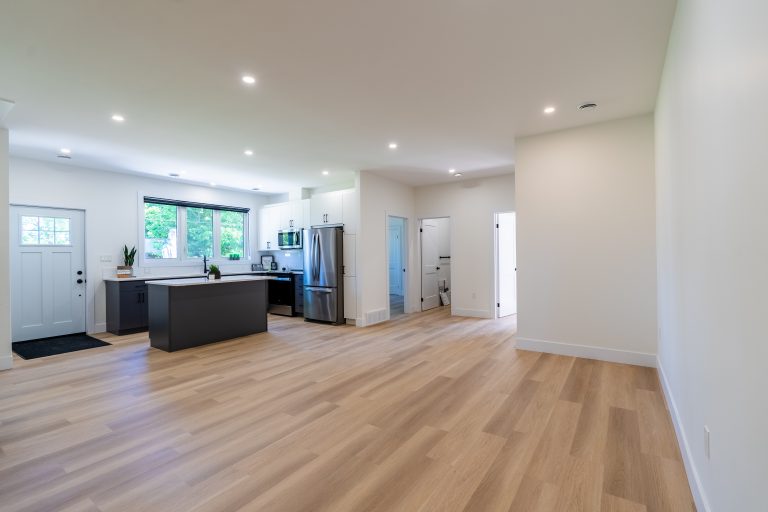 Exeter rental units in a stylish New Triplex in a peaceful quiet street in Exeter