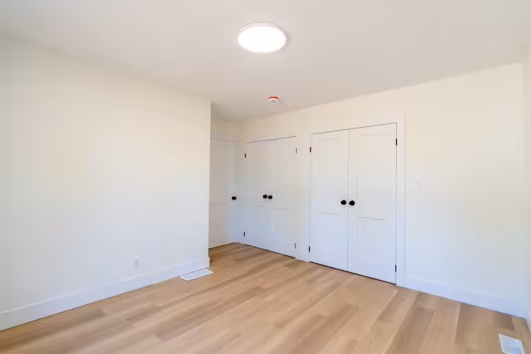 Exeter rental units in a stylish New Triplex in a peaceful quiet street in Exeter