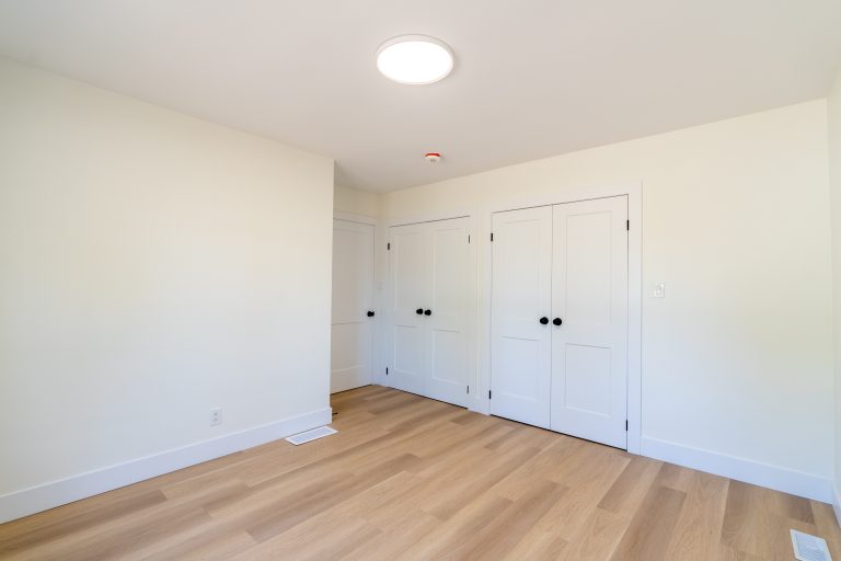 Exeter rental units in a stylish New Triplex in a peaceful quiet street in Exeter