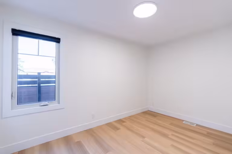 Exeter rental units in a stylish New Triplex in a peaceful quiet street in Exeter