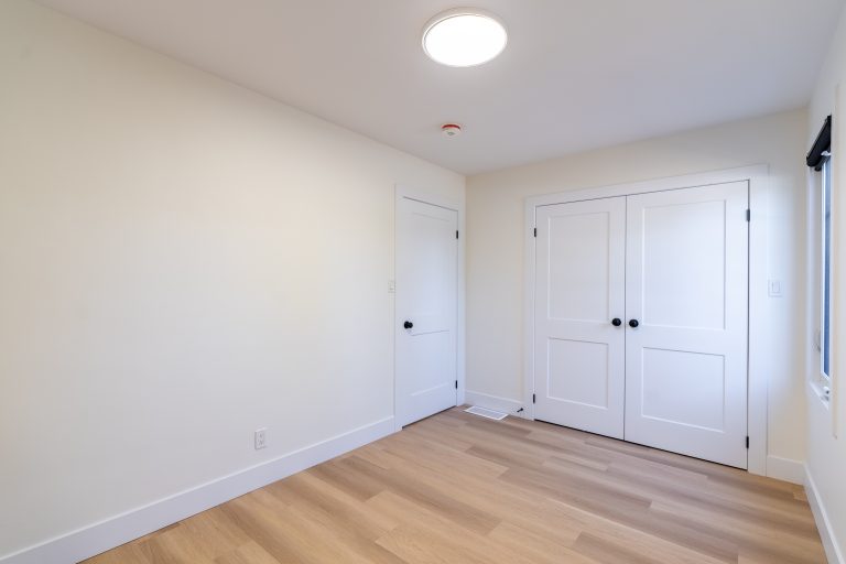 Exeter rental units in a stylish New Triplex in a peaceful quiet street in Exeter