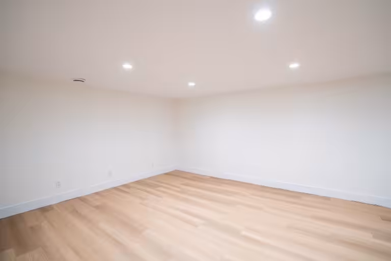 Exeter rental units in a stylish New Triplex in a peaceful quiet street in Exeter